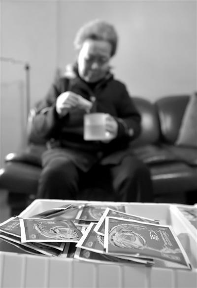 为女儿减肥一百斤,女孩吃减肥药一个礼拜瘦30斤