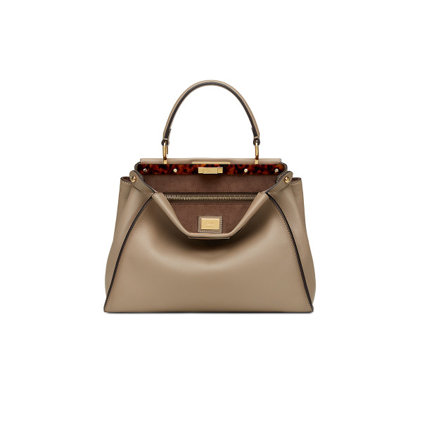 2万多元经典款也可以很时髦,买名牌包升值