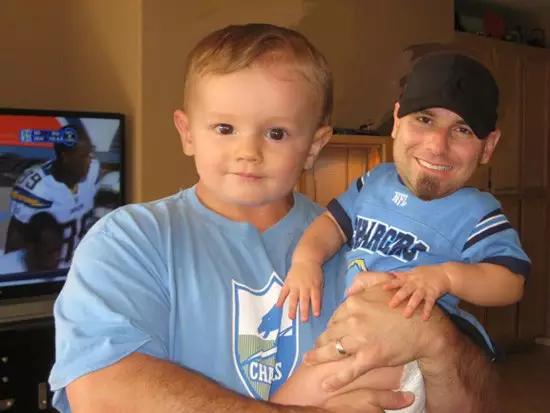 父母微信聊天代沟,和自己的父亲有严重的代沟