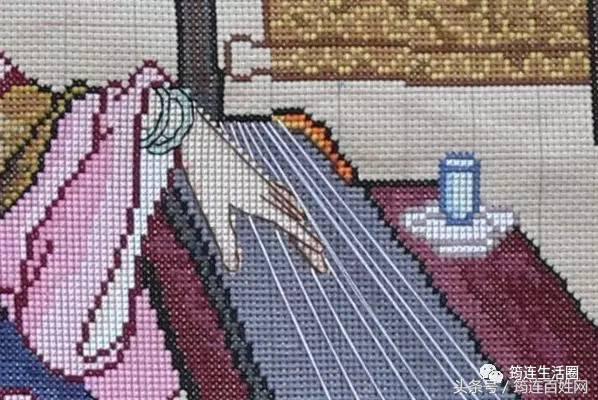 餐厅今年最火的十字绣,火锅店老板娘画画