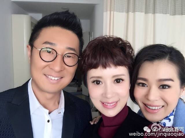 作为博纳的老板娘，开火锅店半个娱乐圈都来捧场，就问厉害不