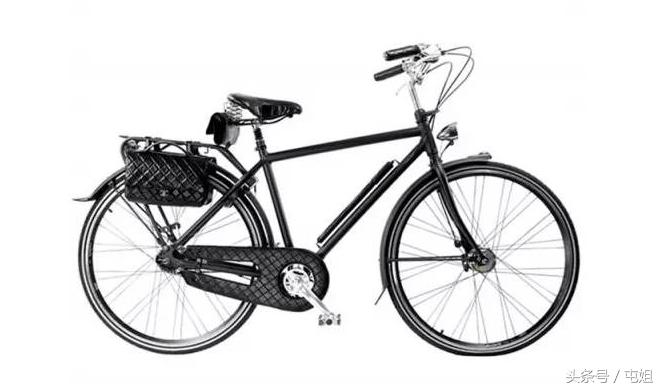 难得一见，LV足球、香奶奶皮划艇、圣罗兰溜冰鞋