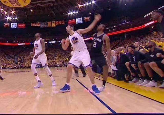 *力暴**再现！杨毅：来自格鲁吉亚的拳击手挥出了他的拳头！