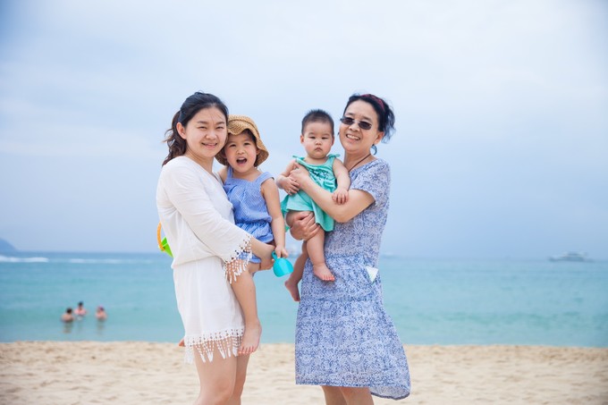 带着二宝出去走走,一拖二带娃三亚旅游攻略
