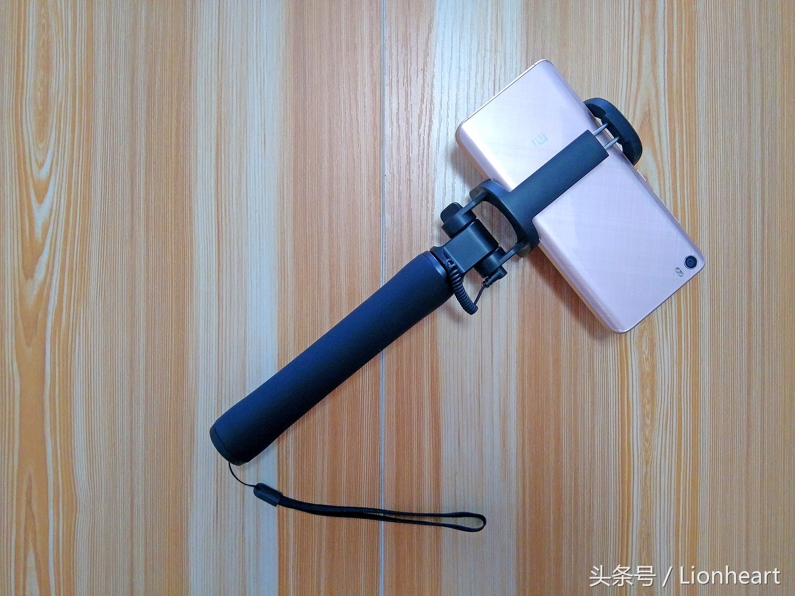 小米自拍杆最简单的方法,小米自拍杆使用教程老款