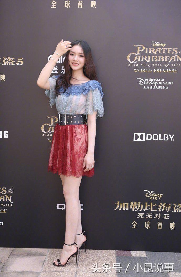 林允因星女郎一夜成名,非常静距离林允星女郎