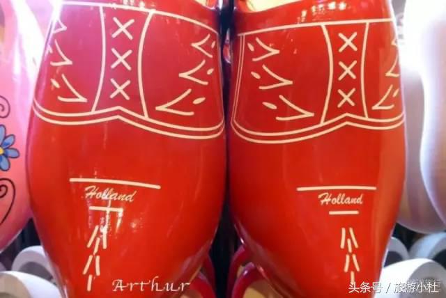 经久不衰的荷兰木鞋,靠的是什么魅力捕获大家的欢心?