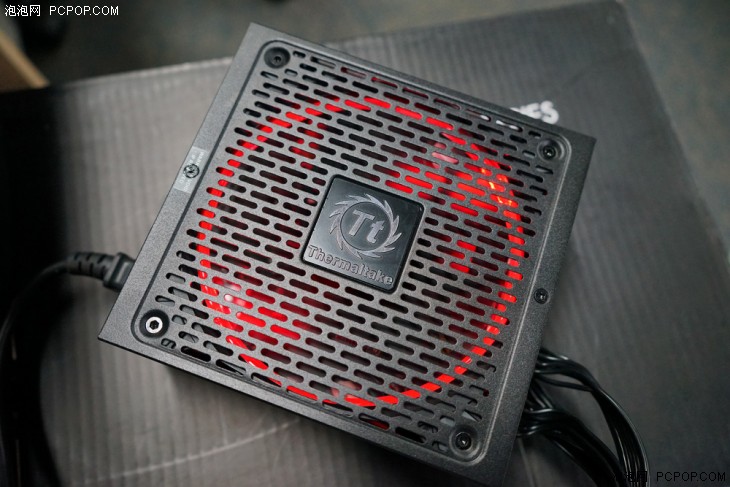 金牌全模组电源和at3.0什么区别,金牌全模组电源白色