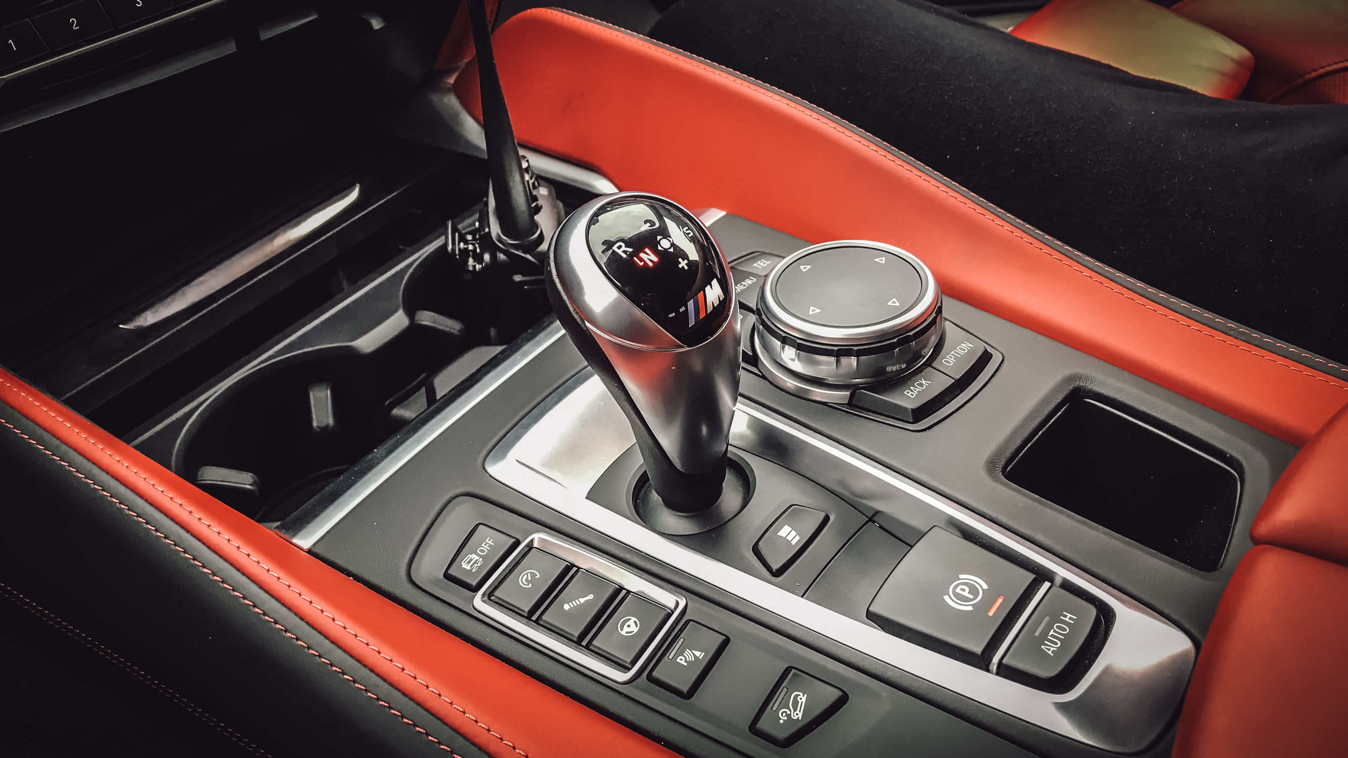 凶猛国产suv,凶狠的suv