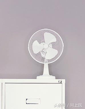 怎么度过更年期失眠焦虑,怎么帮助老婆度过更年期