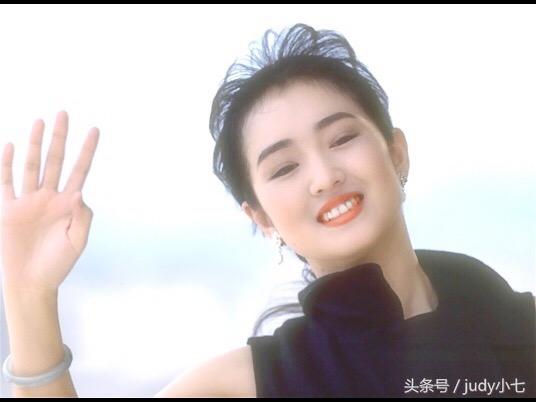 巩俐主演大红灯笼高高挂9集,巩俐大红灯笼高高挂电影