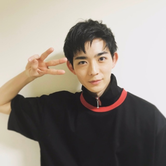 男生发型改造成功案例,男生发型改造视频教程