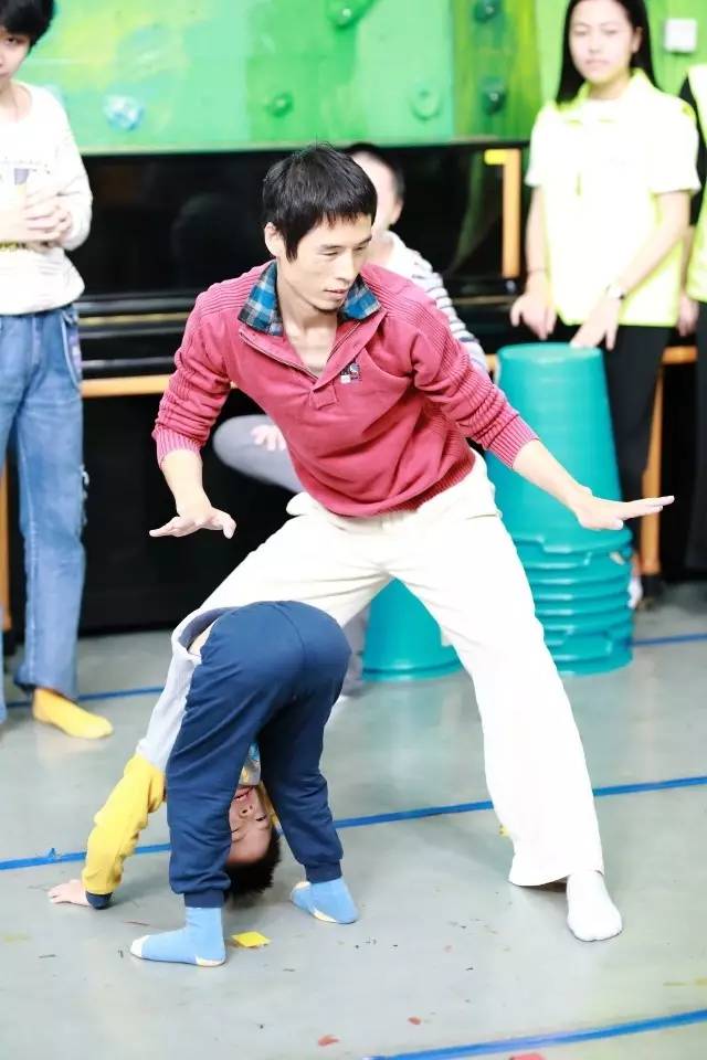 感谢命运的安排让我遇见了你,感谢命运的安排终于让我遇到你