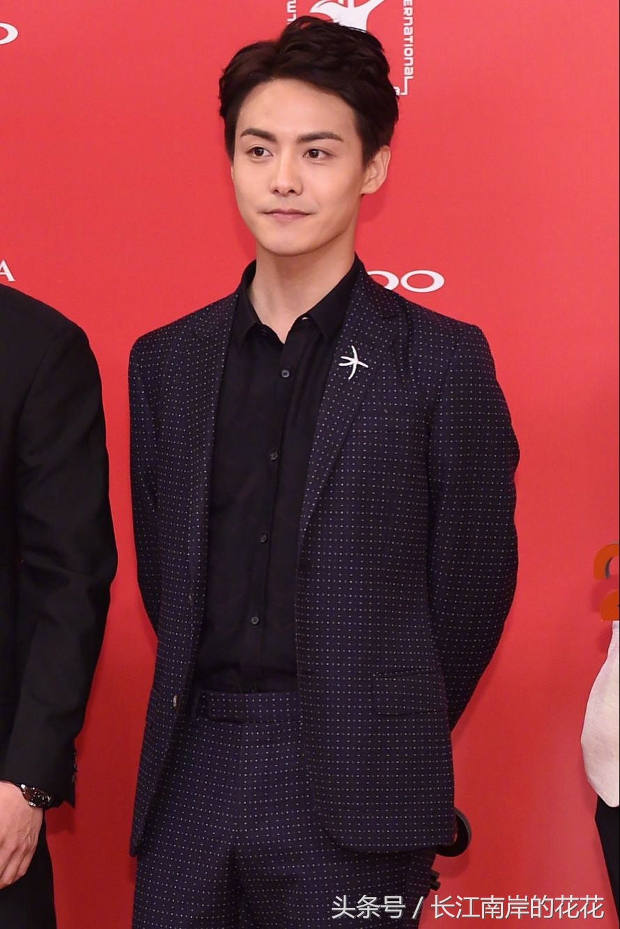 马天宇出席会场,马天宇上海卫视跨年演唱会