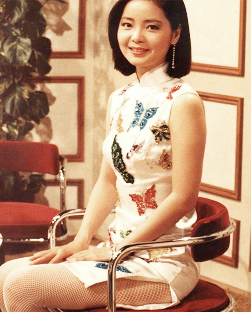 邓丽君最漂亮的妆容,邓丽君古典造型图片