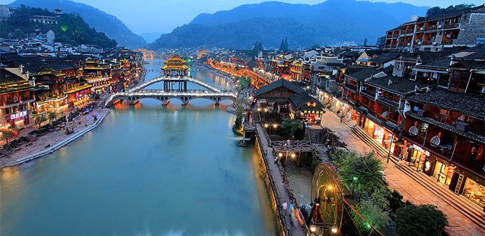 深圳到凤凰古城怎么去最省钱,武汉出发凤凰古城省钱攻略