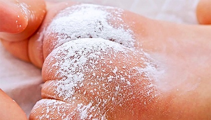 宝宝爽身粉事件,婴儿爽身粉什么成分好