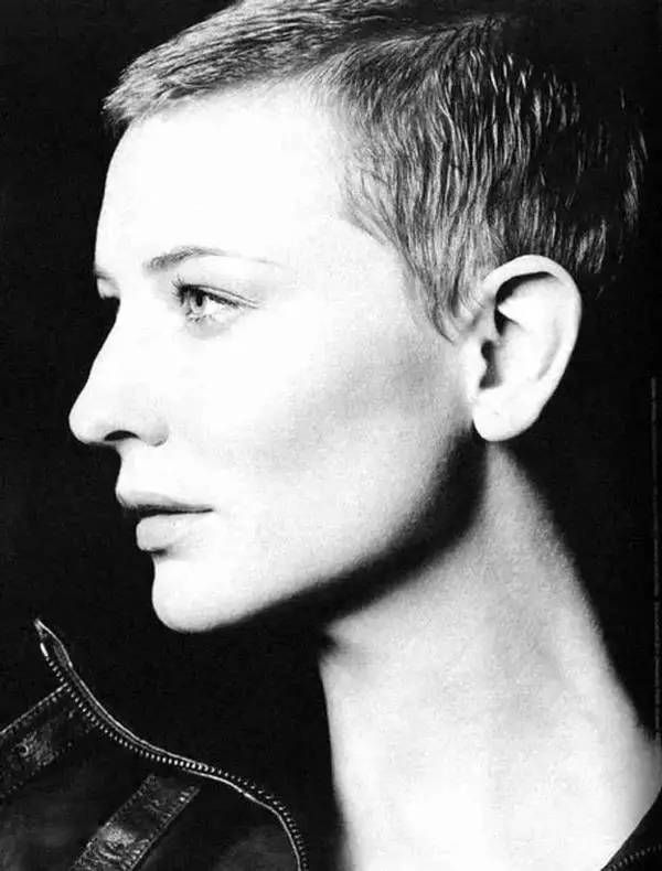 寸头是检验女生颜值的唯一标准,剃寸头的女生到底有多帅