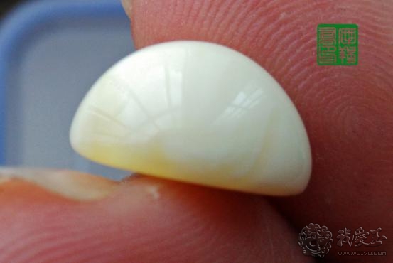 天然蜜蜡和水煮蜜蜡,水煮蜜蜡和烤蜜蜡