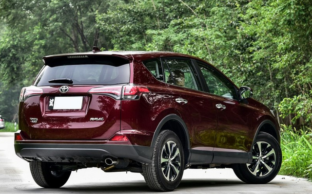 丰田RAV4荣放16款2.0LCVT舒适版，个性足实用性强！