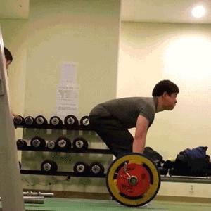 这个底下是铺的什么，感觉踩上去很舒服