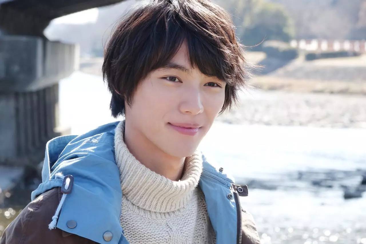 小松菜奈秋季大片,最近小松菜奈的电影