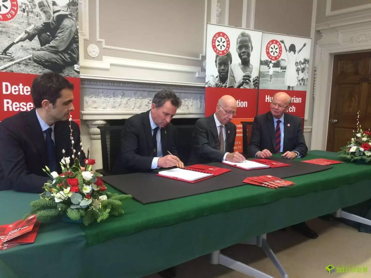 冒险为狗子植入3D打印蛋白质合成骨骼，居然成功治愈