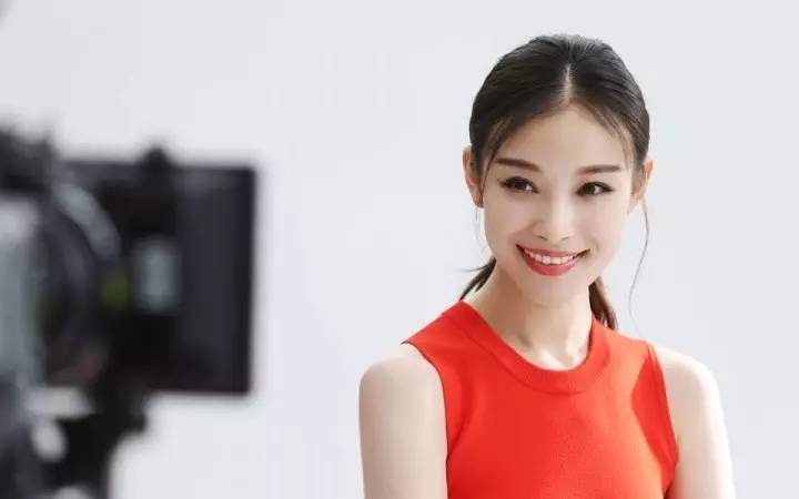 容貌与气质结合,容貌和气质