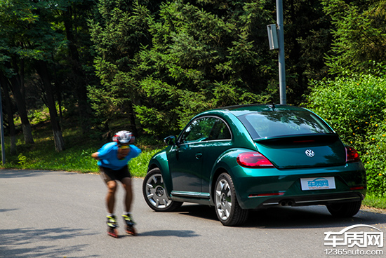 大众甲壳虫1.4tsi试驾,大众甲壳虫沙丘试驾视频