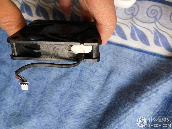 明基w1070投影仪怎么拆镜头,明基投影机w1060换风扇图