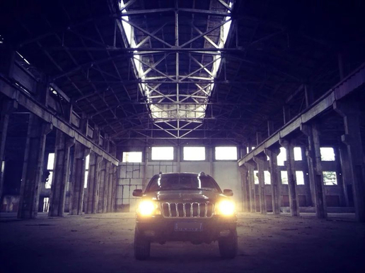 为情怀买单的豪车,13年jeep大切诺基开起来怎么样