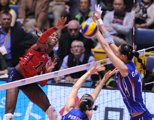 女排生孩子的球员,生了个孩子还能打排球的女排队员