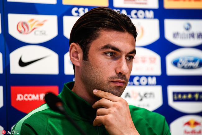 国安庆祝动作引争议,国安苏宁里昂冲突