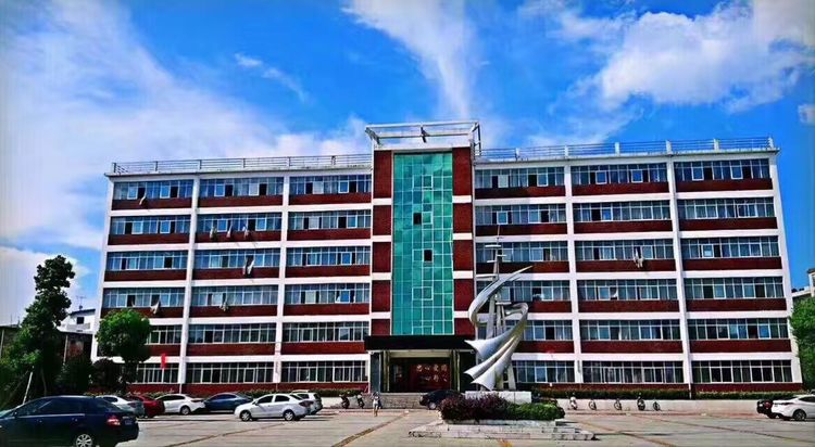 关于上栗中学,江西省上栗中学