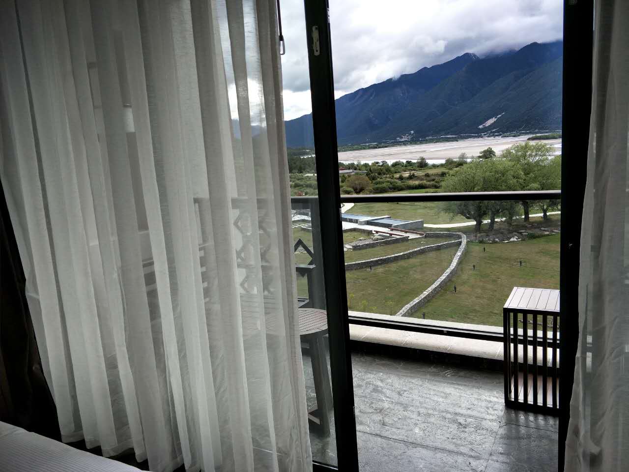 川藏线自驾游车队住宿,自驾川藏线到拉萨住宿推荐