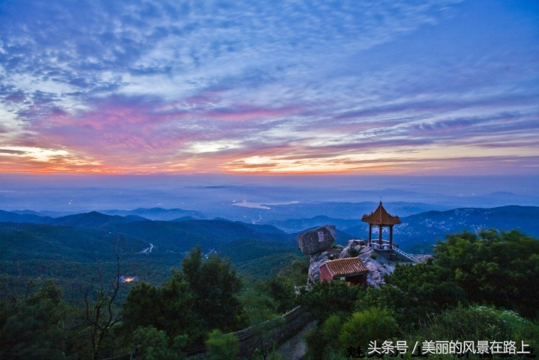 天蒙山世界第一玻璃栈道,临沂蒙山世界第一人行悬索桥