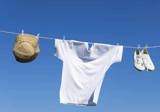 衣服怎么去除黑笔印小窍门,有颜色的衣服水笔污渍怎么去掉