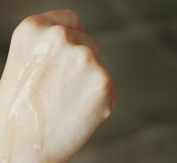 德国balea玻尿酸保湿精华安瓶,德国balea芭乐雅玻尿酸安瓶区别