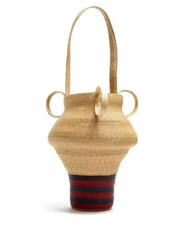 最近整个时尚圈都中了这个包包的毒!