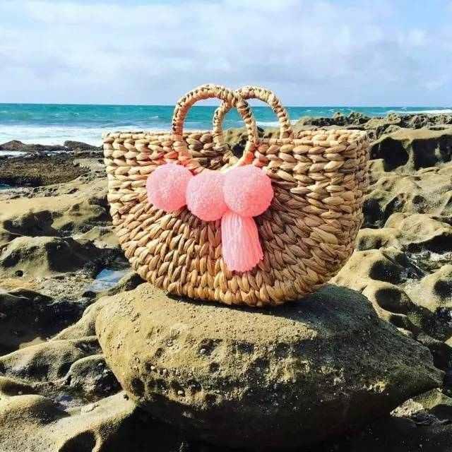 最近整个时尚圈都中了这个包包的毒!