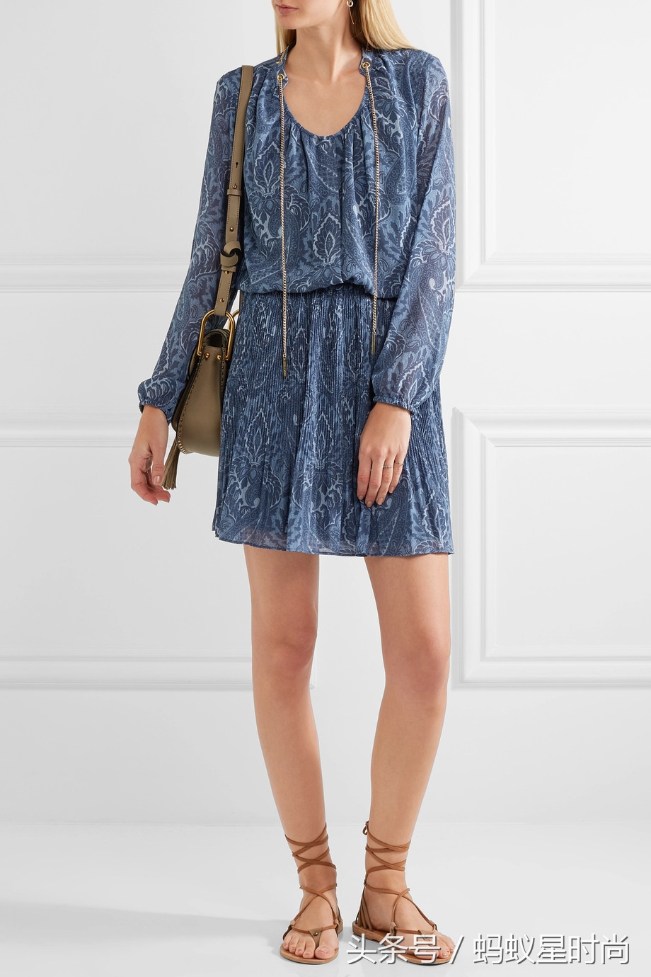 这个夏天你压箱底的波西米亚长裙又可以拿出来了