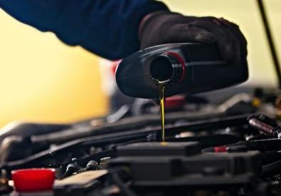 涡轮增压汽车多少公里换火花塞,涡轮增压的发动机多少公里换机油