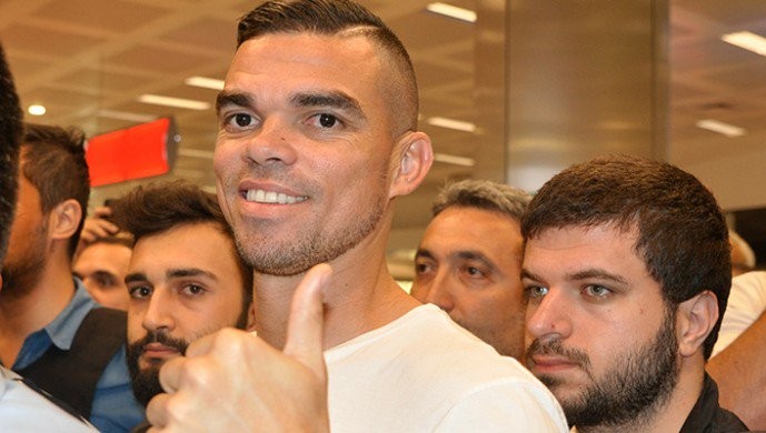 绿茵早报:拉卡泽特能否接过亨利、皮雷等前辈的枪,继续书写辉煌