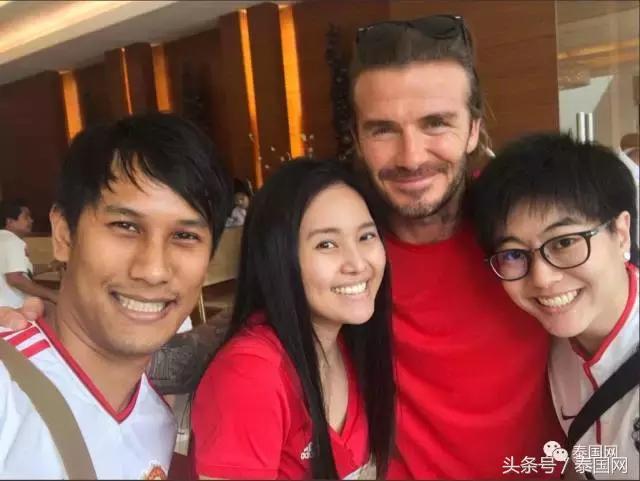 贝克汉姆穿着黄西服来中国,贝克汉姆访香港