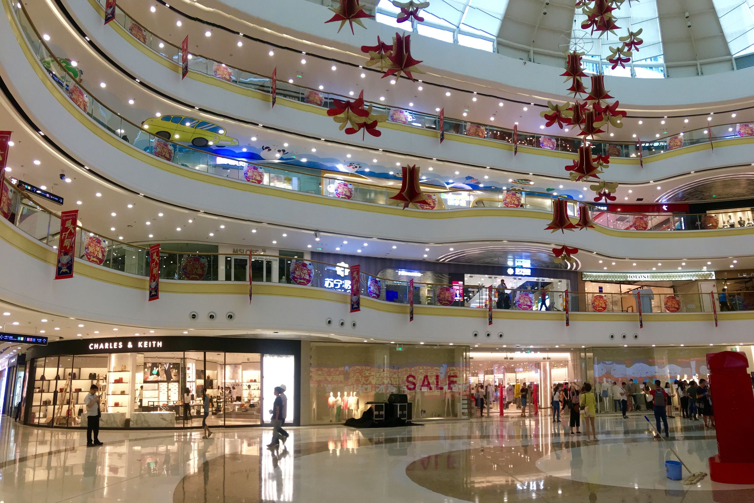 南宁江南万达广场开业堵成狗！你还会再去第二次吗？没想到一大批人竟这样回答