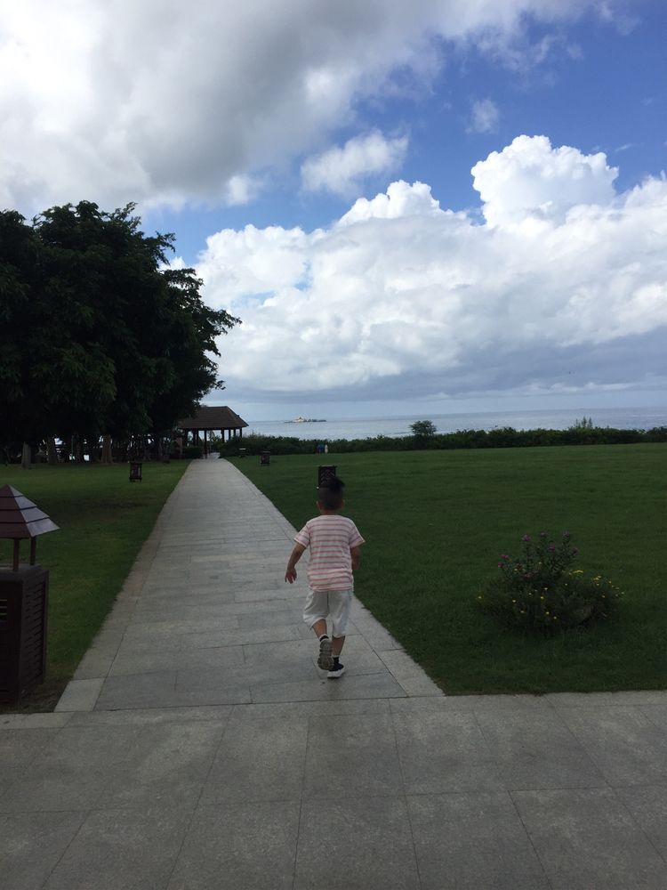 碧海蓝天亚龙湾,三亚美丽的亚龙湾