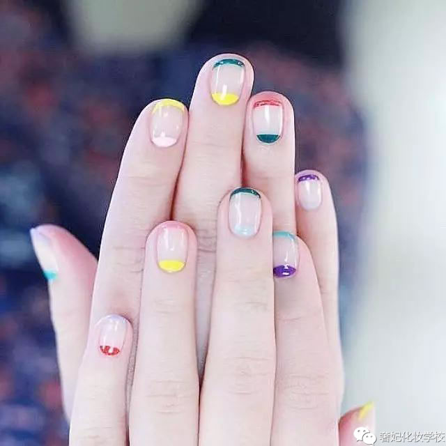 清凉夏日美甲,清凉一夏免费美甲