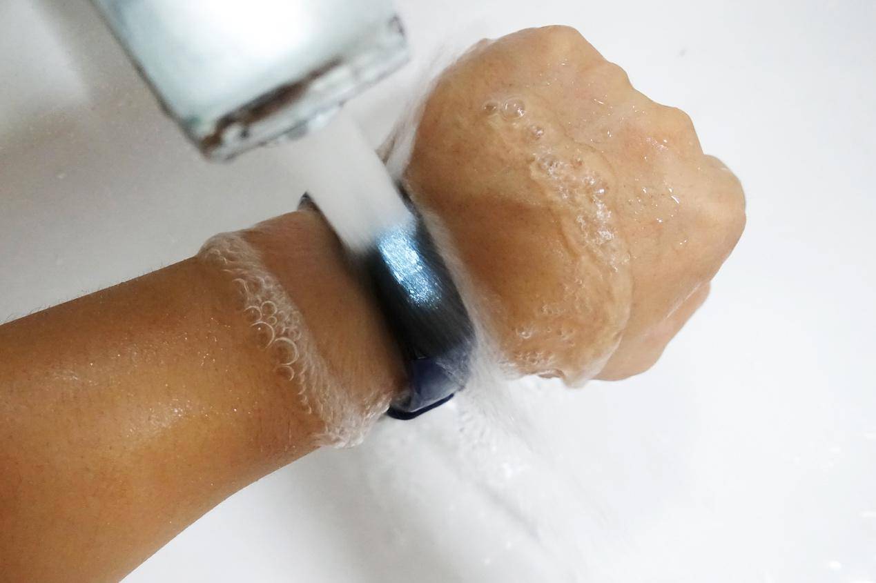 荣耀手环3准确性评测,荣耀手环3防水性能