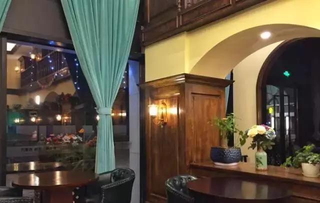 我坚持了三小时的减肥计划，“栽”在了昆山的新江南生活荟里……