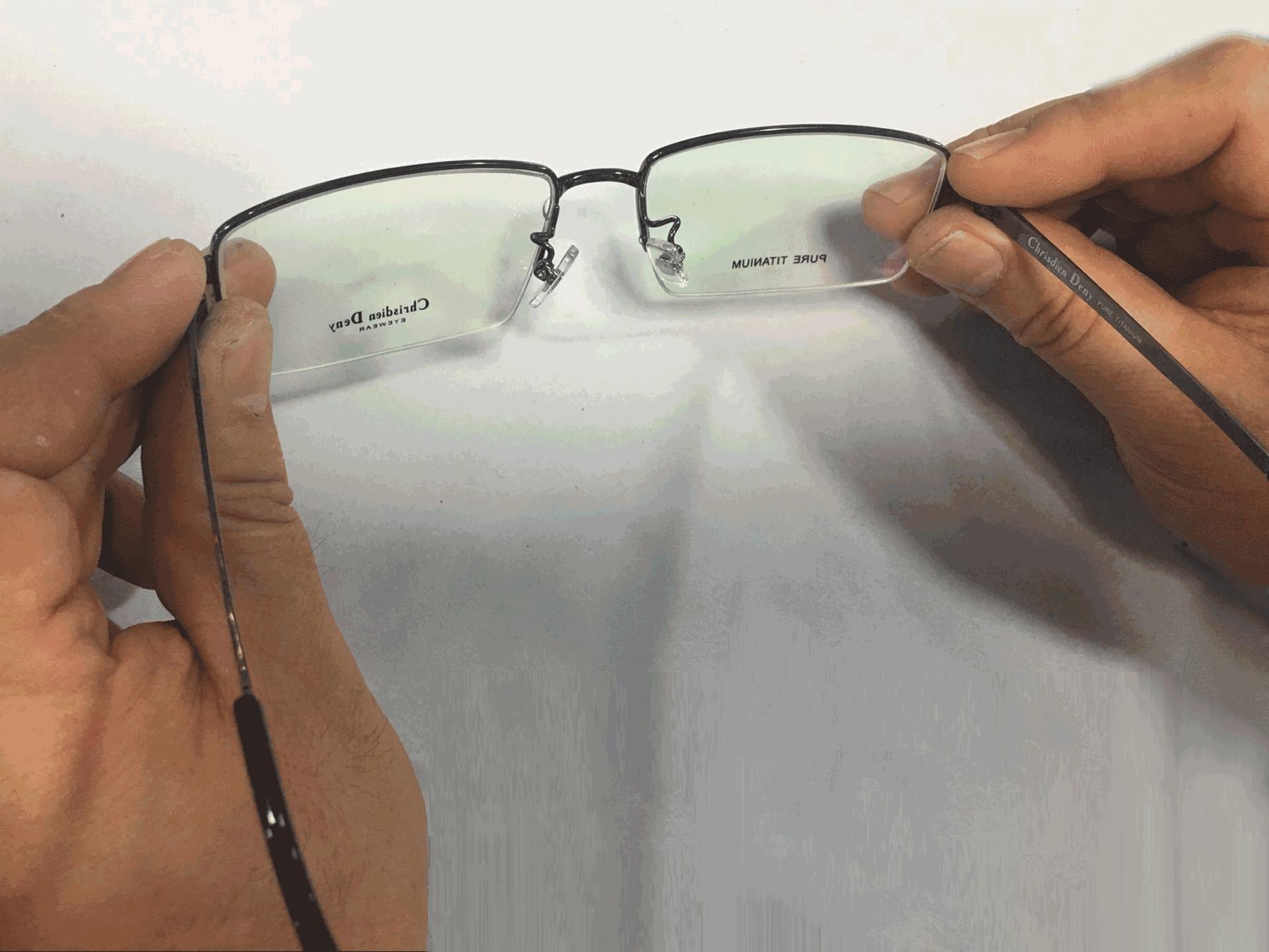 配的眼镜边缘变形,眼镜变形了怎么办可以恢复吗